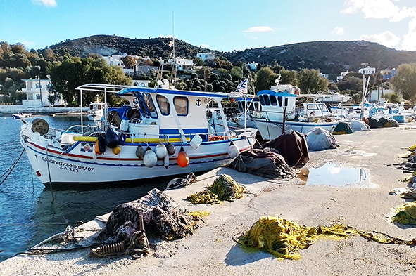 Leros - mit malerischen Dörfern und türkisfarbenen Wasser